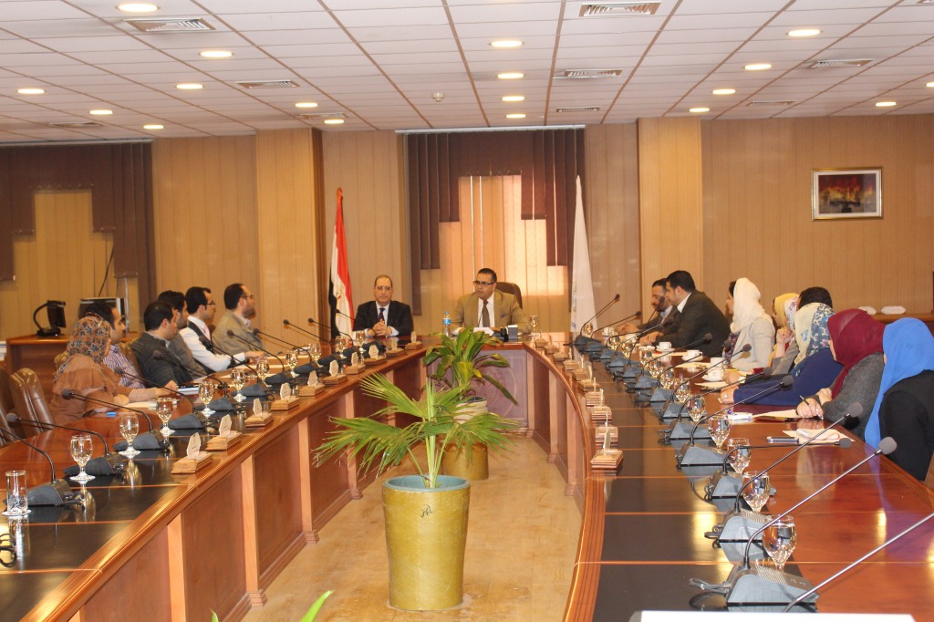 رئيس جامعة المنصورة يعقد أول لقاء لمجلس معاونى رئيس الجامعة من الهيئة المعاونة