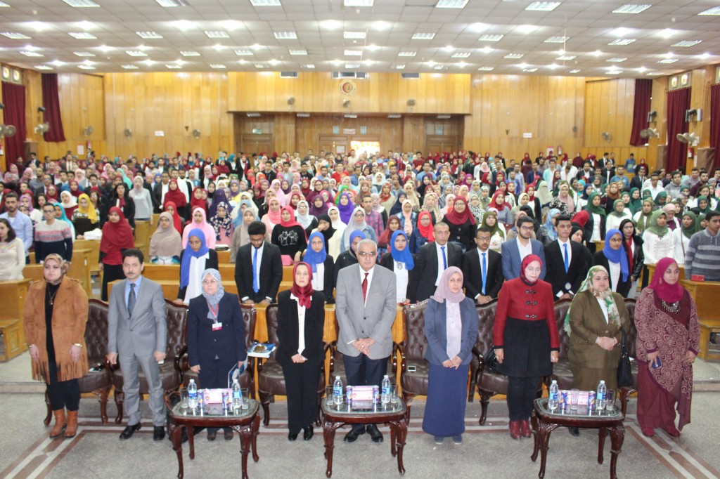 افتتاح الملتقى العلمى السابع عشر للاتحاد المصرى لطلاب الصيدلة بجامعة المنصورة