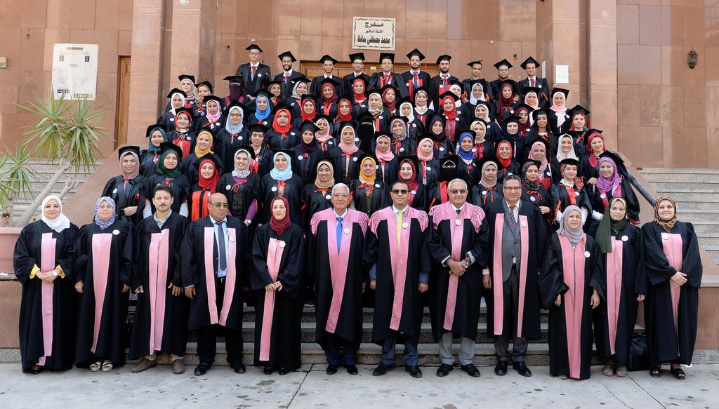 Mansoura University celebrates the graduation of the 44th batch at the Faculty of Pharmacy