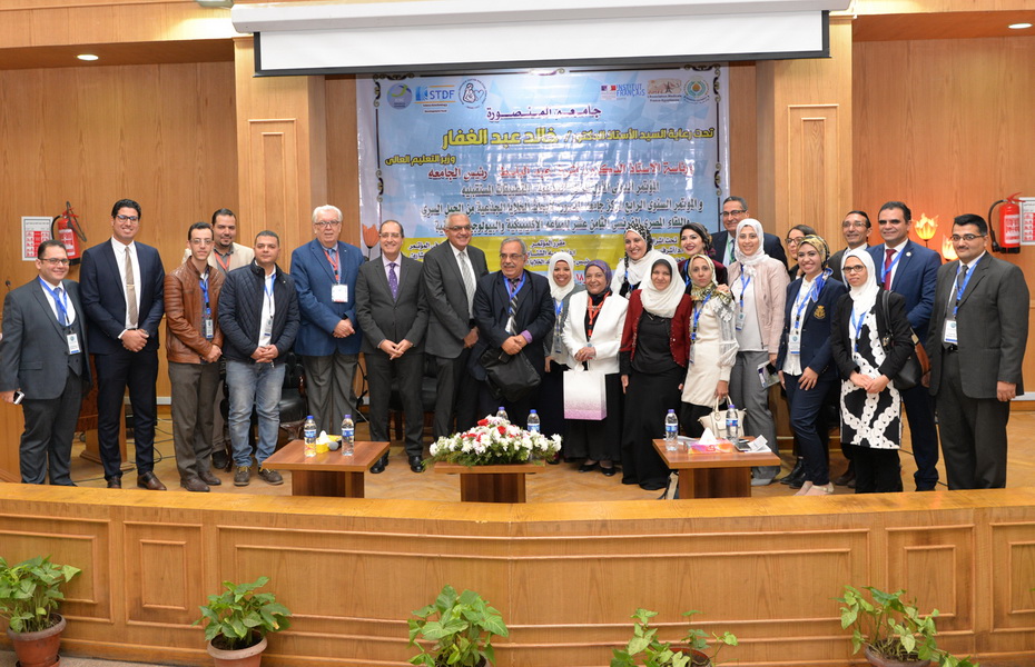 إفتتاح المؤتمر الدولى الأول للخلايا الجذعية بجامعة المنصورة