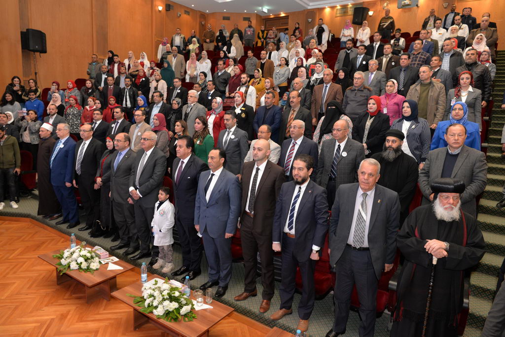 وزير التعليم العالى يفتتح عدد من الوحدات الطبية بمستشفى الأطفال بجامعة المنصورة بعد تجديدها