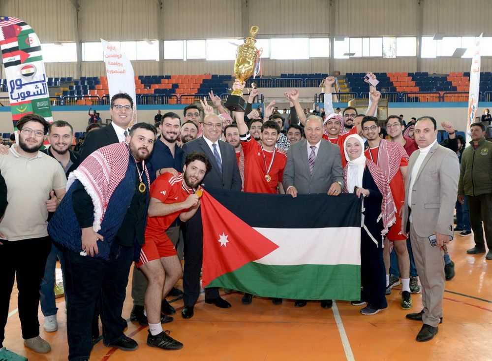 Jordanian students at Mansoura University win the University President’s Cup for “Football”