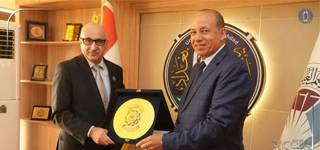 Le président de l'Université de Mansoura visite l'Université de Bagdad pour renforcer la coopération académique et l'échange d'expertises
