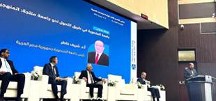 رئيس جامعة المنصورة يستعرض تجربتها كجامعة منتجة في ملتقى توأمة الجامعات العربية بسلطنة عُمان