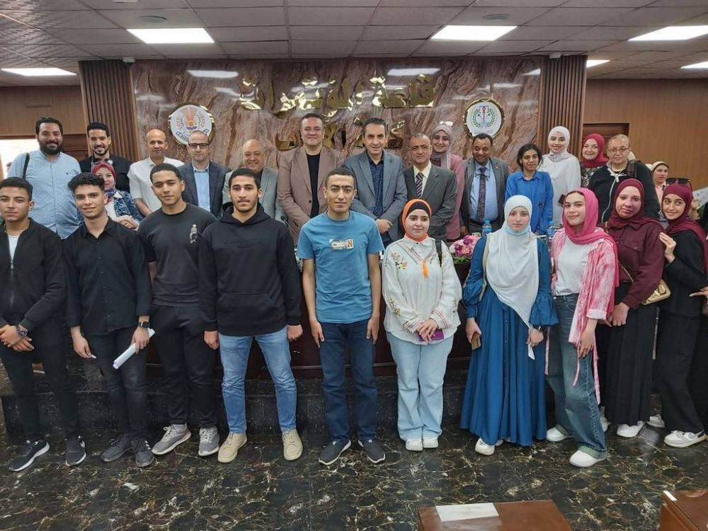  كلية الآداب تنظم ورشة عمل حول تطوير الرسائل العلمية نحو الإبداع والابتكار