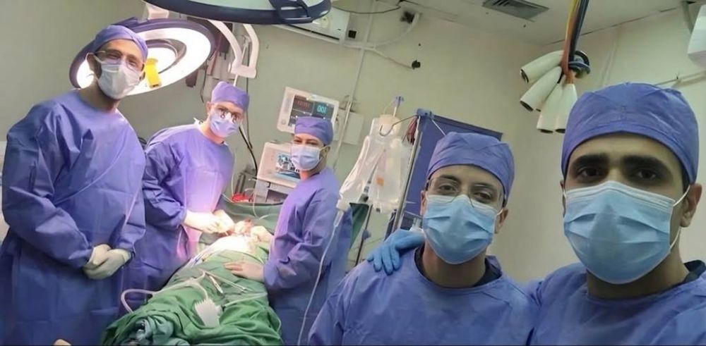 مستشفى الطوارئ بجامعة المنصورة تنجح في إنقاذ مريض تعرض لطعنة نافذة بالقلب بتدخل جراحي عاجل
